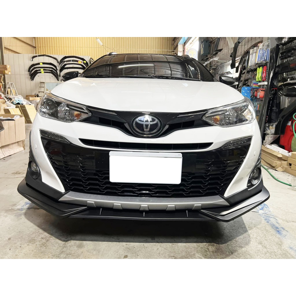 豐田 YARIS CROSS 直上 消光黑 競速PLUS版 前下巴 前鏟 前定風翼 前擾流板 改裝下巴