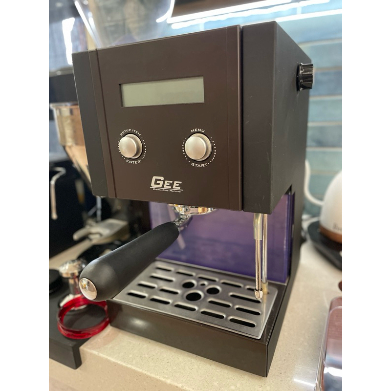 GEE半自動義式咖啡機+楊家900N鍍鈦刀盤磨豆機+TSK183打奶泡神器