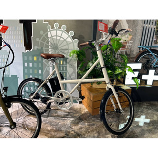 ［KOM單車］2025 GIANT momentum Mini E+ 都會小徑電動自行車