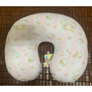 ❣全日空直送❣ 日本正版 Sanrio 三麗鷗 Hello Kitty 非充氣枕 頸枕 午睡枕 飛機枕 C型枕 脖枕