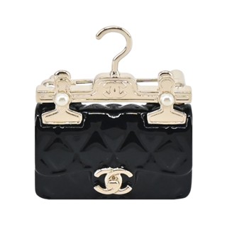 CHANEL 經典COCO包造型衣架造型胸針(淡金)｜100%原廠真品｜JS Maxx官方旗艦館