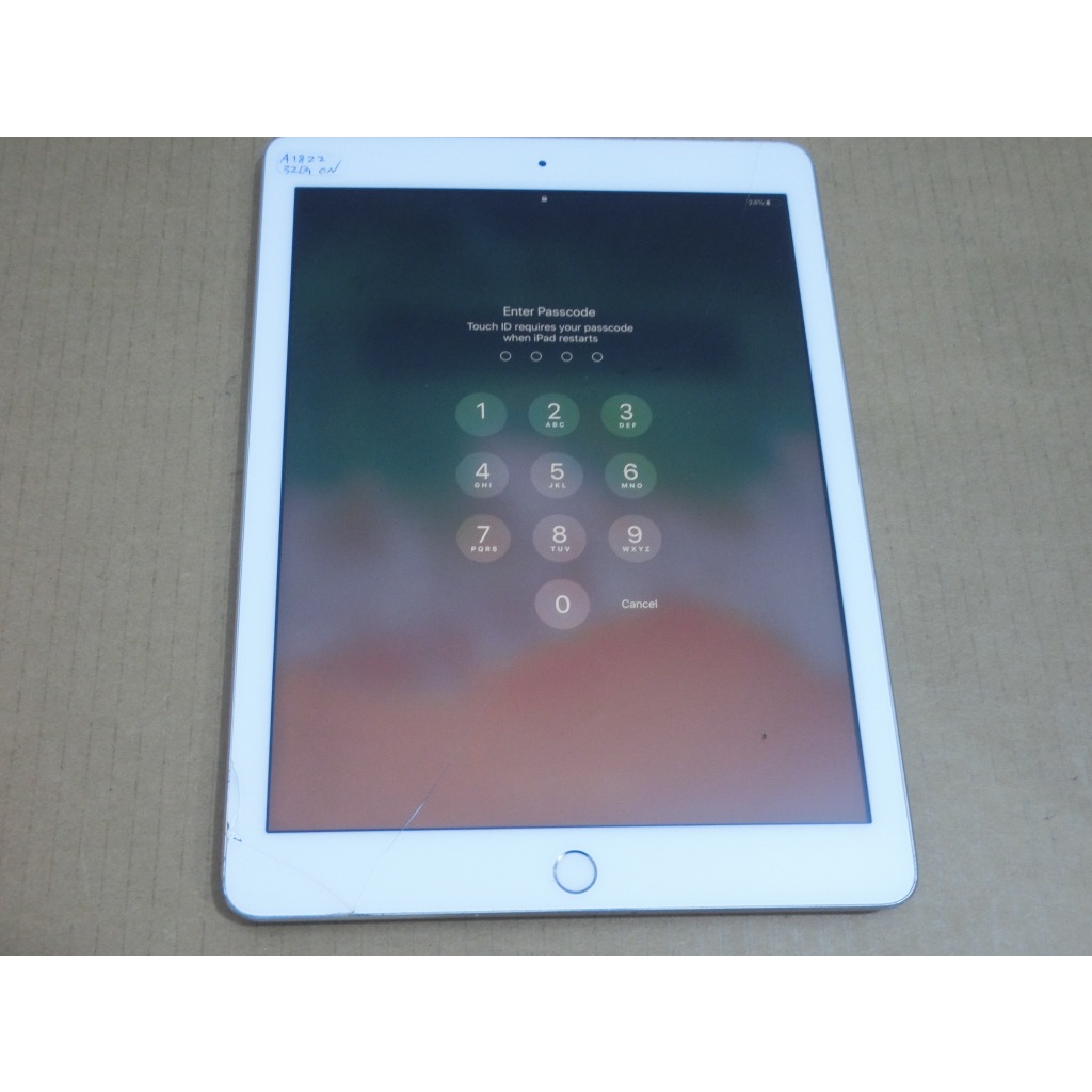 iPad 5 Wi-Fi 32G A1822 9.7吋 故障機 零件機（明）