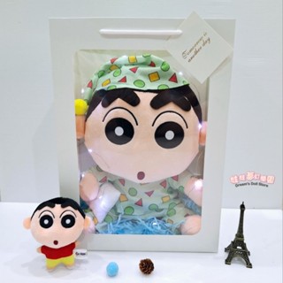 (現貨)蠟筆小新玩偶~蠟筆小新禮物袋~生日禮物~睡衣小新~小白禮物袋~小葵娃娃~正版授權~蠟筆小新~阿山~動感超人小新