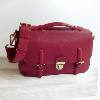 美麗堡精品 過季全新真品PRADA OUTLET BT0950 翻蓋 荔紋小牛皮 手提 斜背包 玫瑰紅色 【現貨】