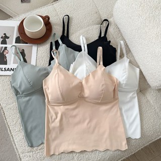 愛依依 無袖背心 小吊帶 打底上衣 美背 夏季冰絲無痕背心輕薄透氣防外擴帶墊內衣內搭可調節打底衫1F107-B6603.