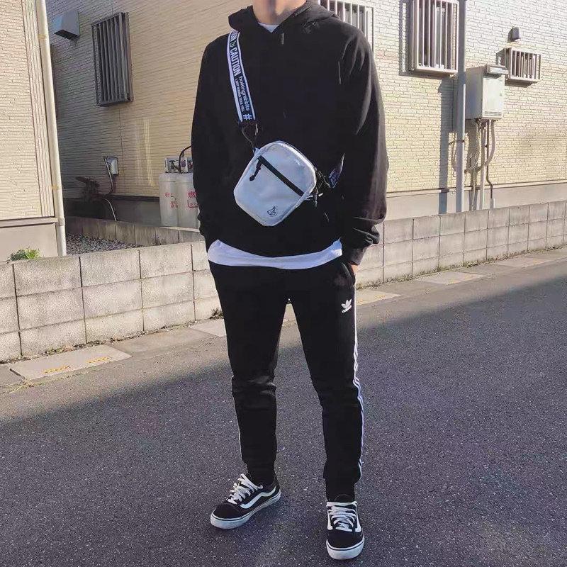 20Ss FR2 Small Shoulder Bag 斜背包 單肩包 大小款 男女款 戶外 包 多色 日本🇯🇵代購中