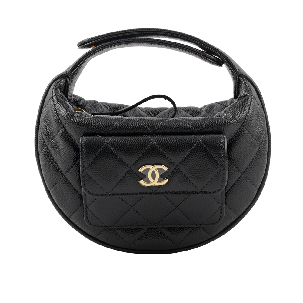 CHANEL 金色CC Logo 粒紋牛皮迷你手提彎月包/呼拉圈包(黑色) AP3467 B13649 94305