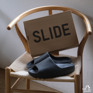 【奶大大球鞋代購社團】現貨 Adidas Yeezy Slide Slate Grey 防水 拖鞋 灰黑 ID4132