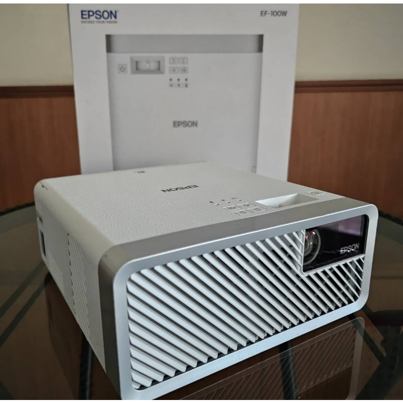 EPSON EF-100W 投影機