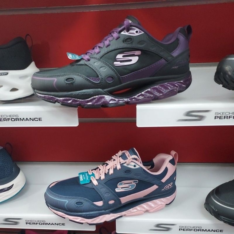 Skechers sRR 男女最新版回彈力鞋原價5680元正版