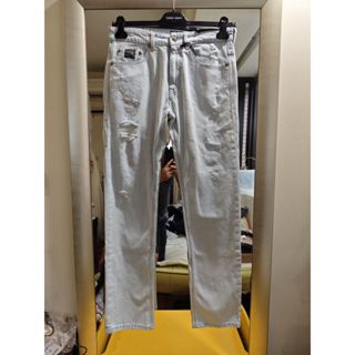 VERSACE JEANS COUTURE全新真品大LOGO淺藍色輕破壞牛仔褲(32號)2.3折出清(不議價商品)