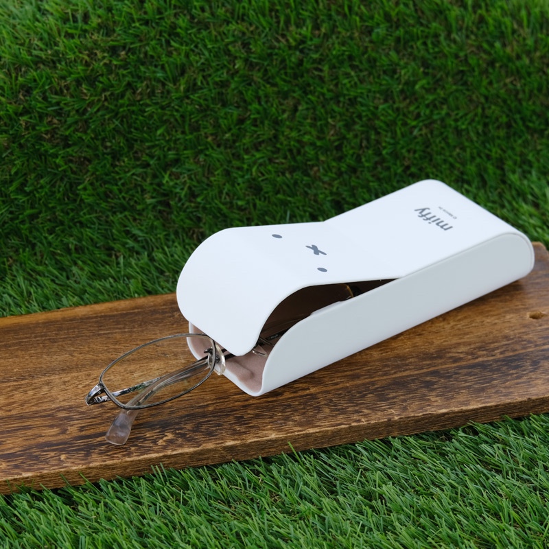 🇯🇵日本直送✈️ 日本正版 Miffy 磁吸式 可站立 萬用收納盒 眼鏡盒 鉛筆盒 手機架 米飛眼鏡盒 米飛 米飛兔