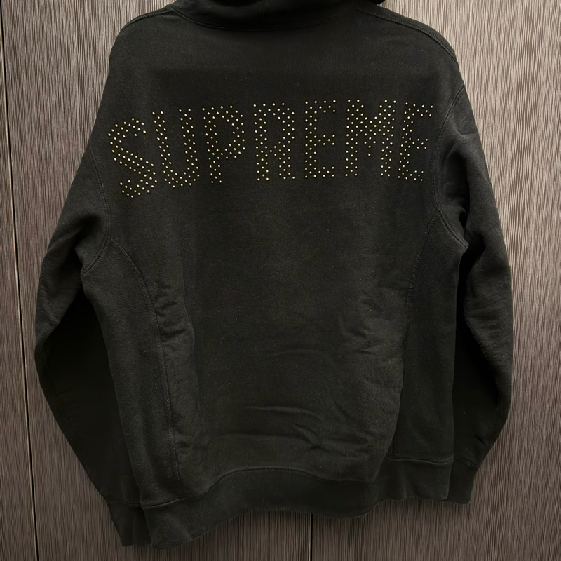 SUPREME 卯丁帽T