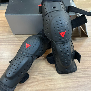Dainese 護具 KNEE V E1 護膝 外置式 丹尼斯 穿戴式護具 肘/膝