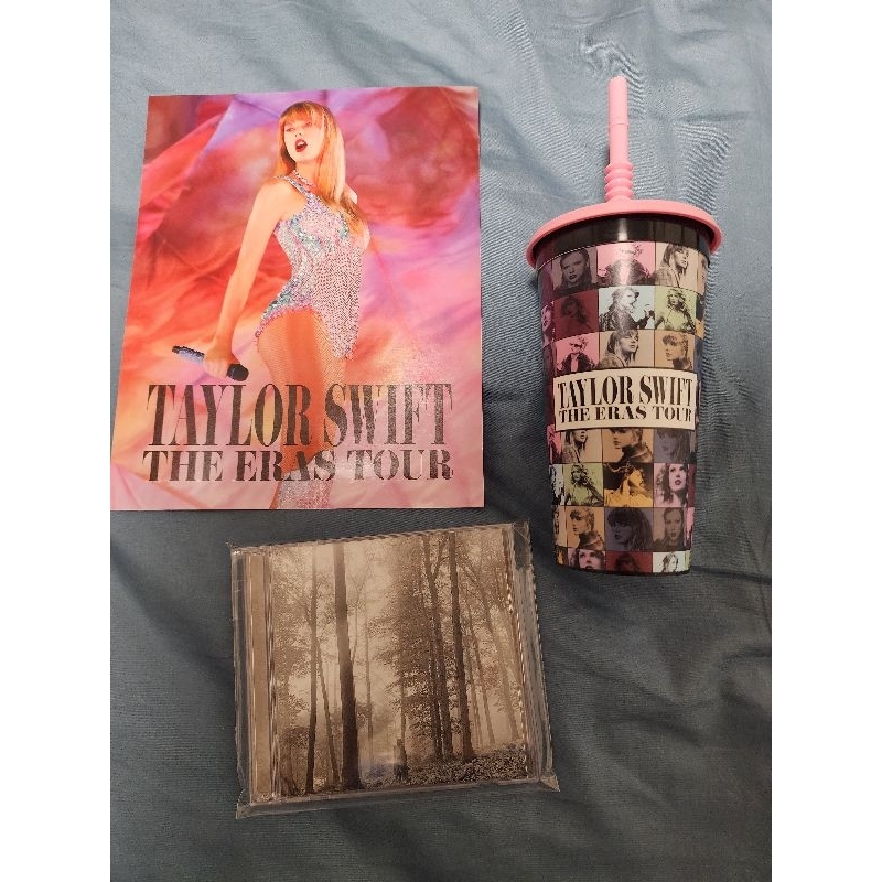 慶祝泰勒絲電影大賣座 Taylor swift the eras tour電影小海報+飲料杯+Folklore日版專輯