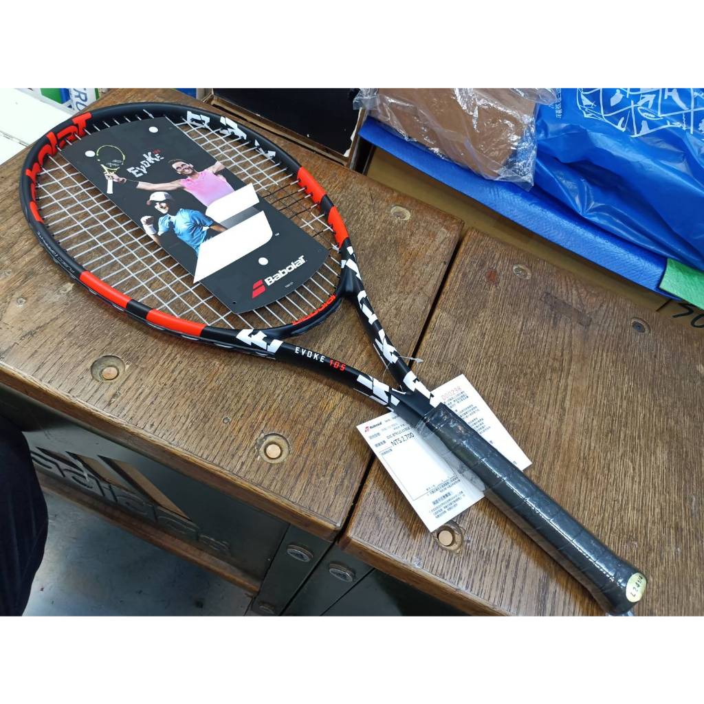 總統網球(自取可刷國旅卡)BABOLAT EVOKE 105 黑紅 網球拍 碳鋁合金 (原廠已穿線)