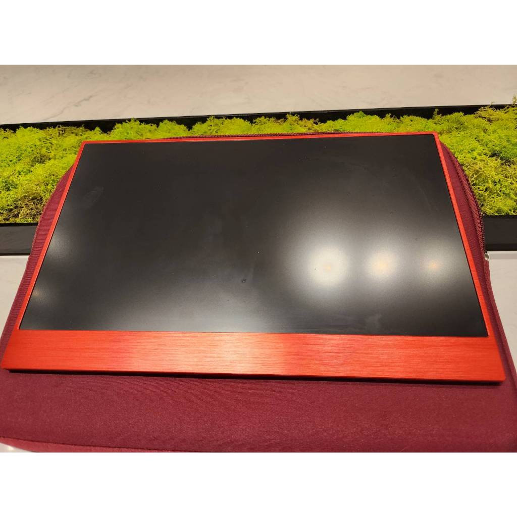 15.6吋 隨身螢幕 攜帶式顯示器 超薄金屬窄邊框 2K支援HDR 內建立體雙喇叭  紅色