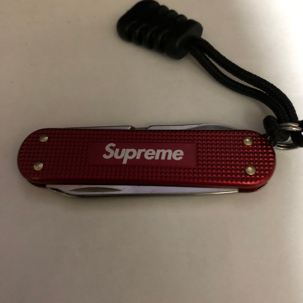 Supreme Victorinox Classic Alox Knife 維氏 瑞士5用58mm小刀