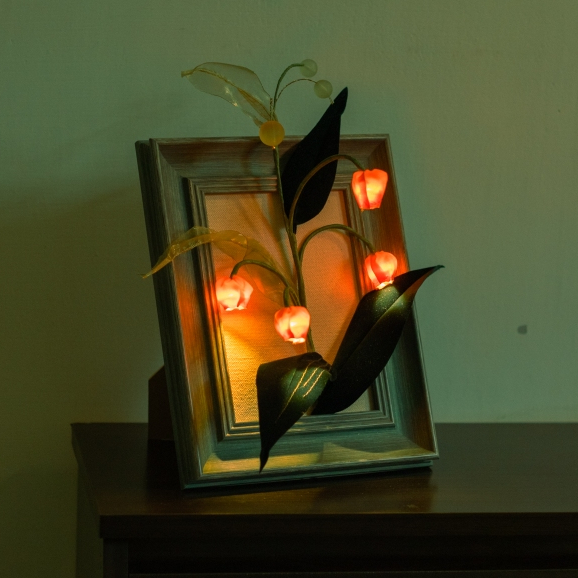 《寓所綠洲》宮燈百合 植物桌燈 植物壁燈 擬真 花
