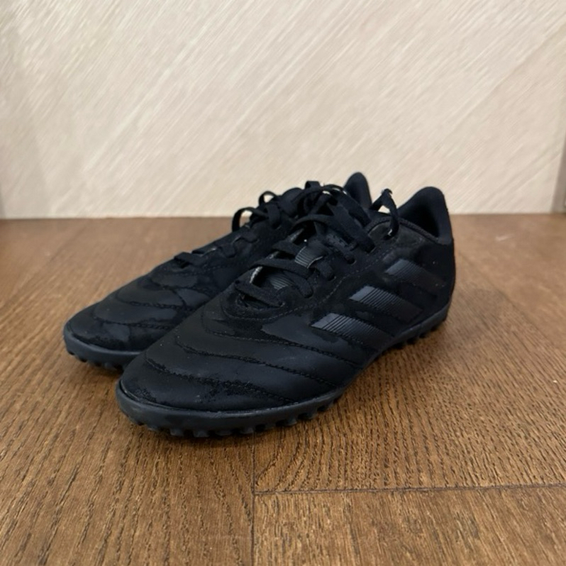 adidas 大童全黑足球鞋 UK4 23cm GY5780