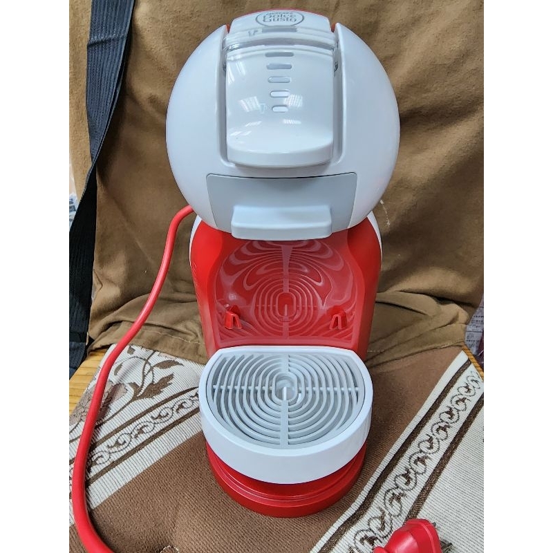 雀巢 DOLCE GUSTO 膠囊咖啡機 MiniMe紅白色 (型號:9770)8成新