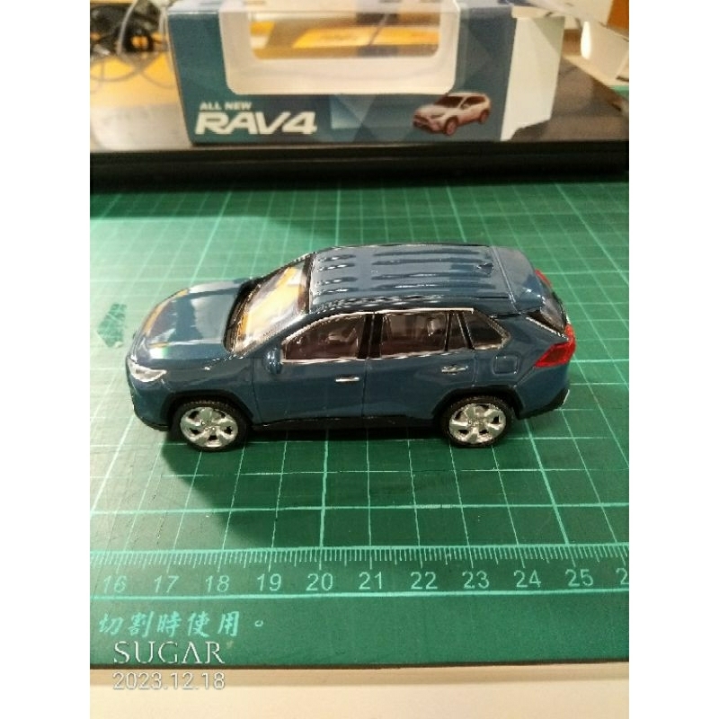 Toyota RAV4 LED迴力車（石漠藍） 小汽車