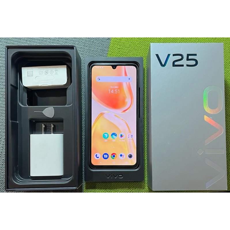 Vivo V25 5G 8G 128G 95新保固內 金 雙卡 指紋辨識 vivoV25 v2202 2202