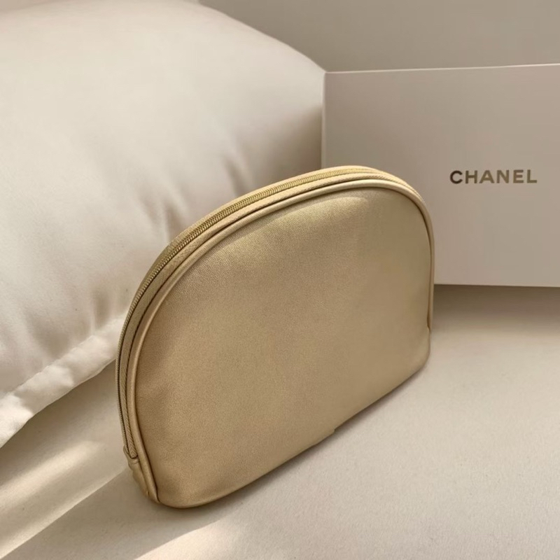 CHANEL 香奈兒 香水贈品 金色半月化妝包/收納包/防水隨身補妝包包