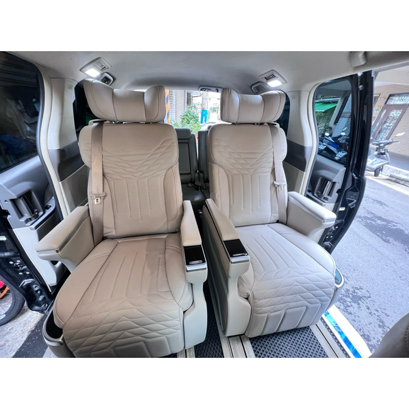 拍賣專加 toyota previa toyota sienna專用航空椅改裝