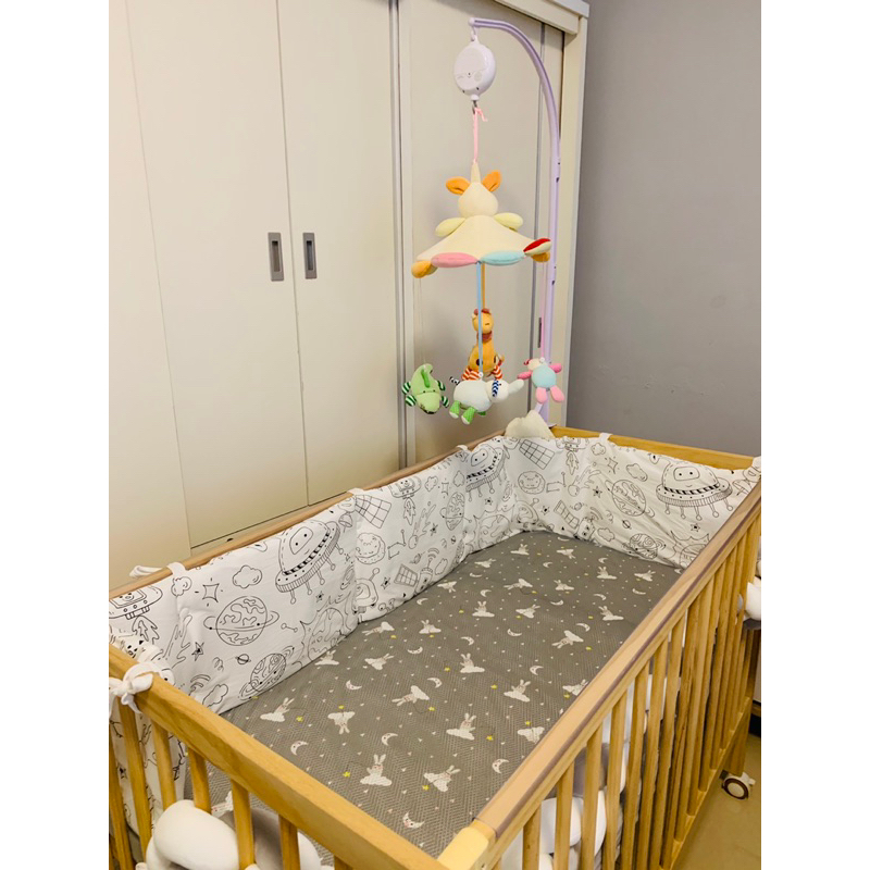 二手 嬰兒床床圍 白色太空 防撞