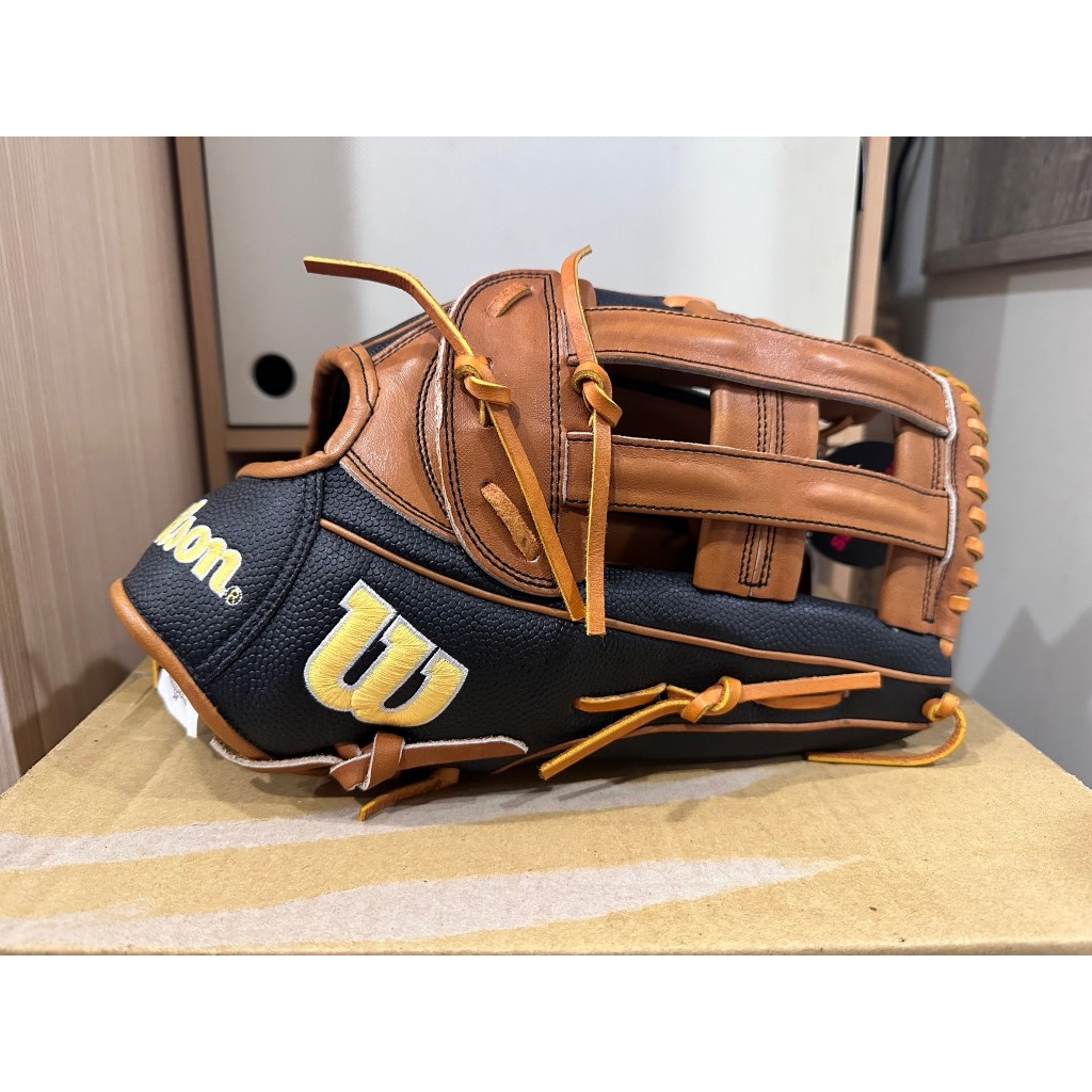 ㊣Wilson A2000 SP14SS 美規棒壘球手套  棒球手套 / 壘球手套 / 外野手套 / 一壘手套㊣