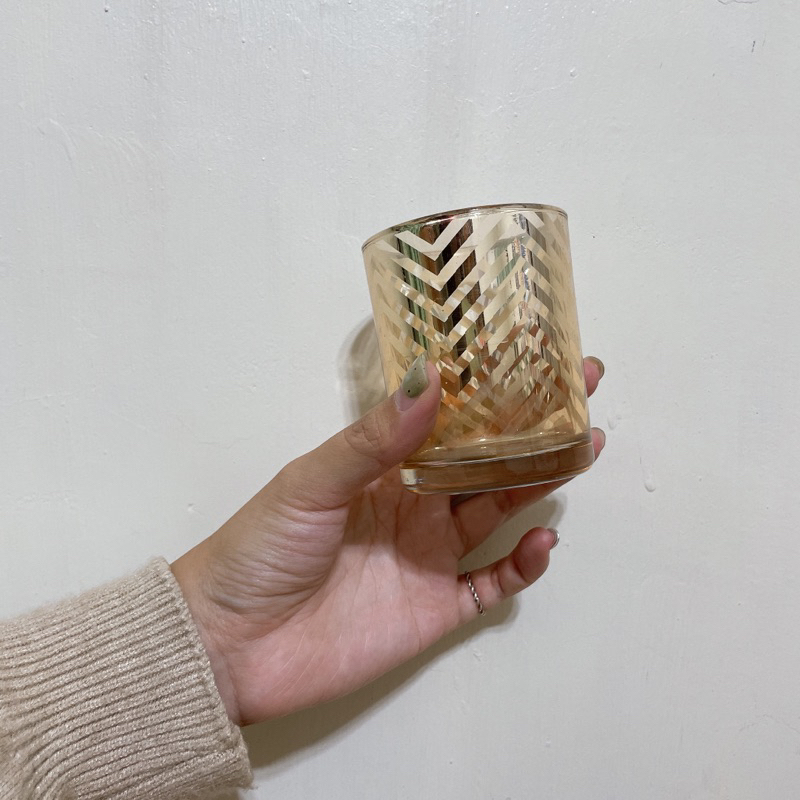 【全新】 金色蠟燭杯 杯子 玻璃杯 金色燭台 蠟燭杯 杯口徑7cm 裝飾