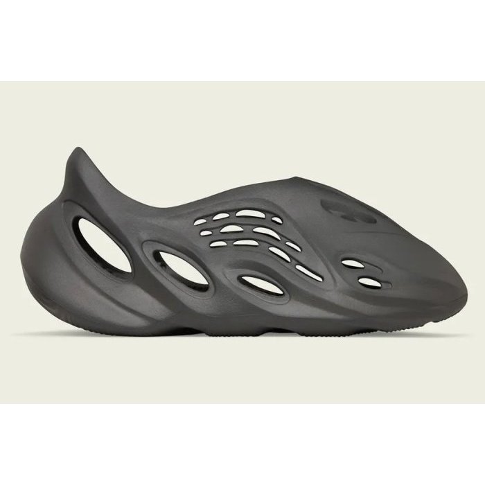 【E.D.C】Adidas Yeezy Foam Runner "Carbon" 深灰色男 拖鞋 IG5349