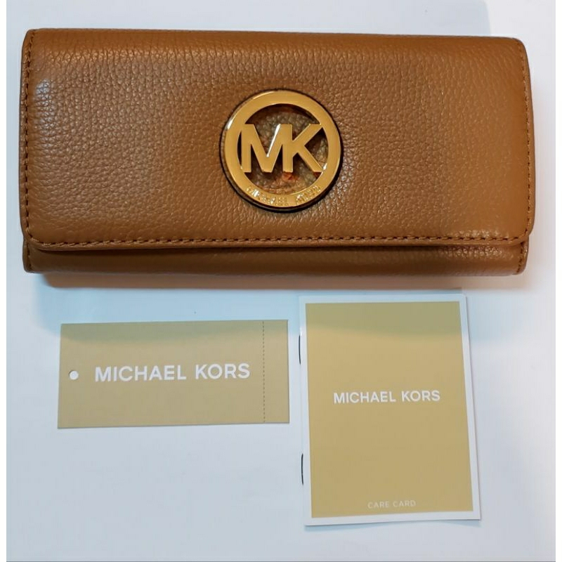 【便宜賣】全新現貨【免運】保證正品 MICHAEL KORS MK經典鏤空 金色大圓牌Logo 真皮翻蓋長夾 荔枝紋長夾