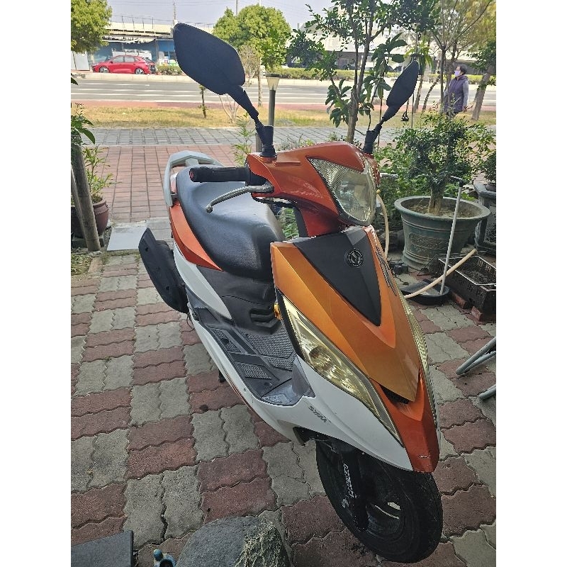 《自售》中古 二手車 機車，摩托車，三陽 SYM z1 Z1 125 cc 125cc 橘橙黃 白，送專用貨架即大行李箱