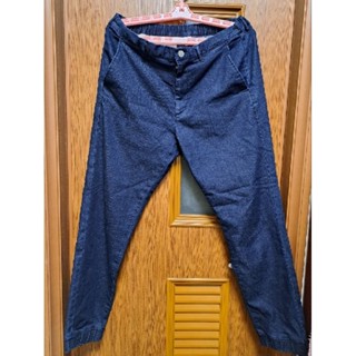 ＜蝦皮／最優惠／立即出貨＞儲存良好／長褲／牛仔褲／專櫃／uniqlo/女款／M號（腰有加大）／伸縮／一年四季