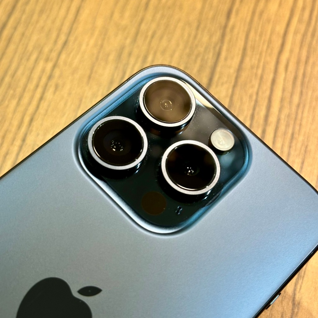 iPhone 15 PRO 1TB 藍色鈦金屬 全新拆封 當二手賣 只限eSIM 保固到明年2025/1/27