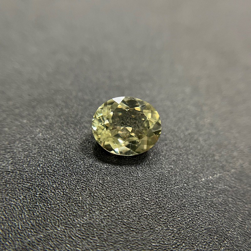 天然水鋁石(Diaspore)裸石1.93ct [基隆克拉多色石]