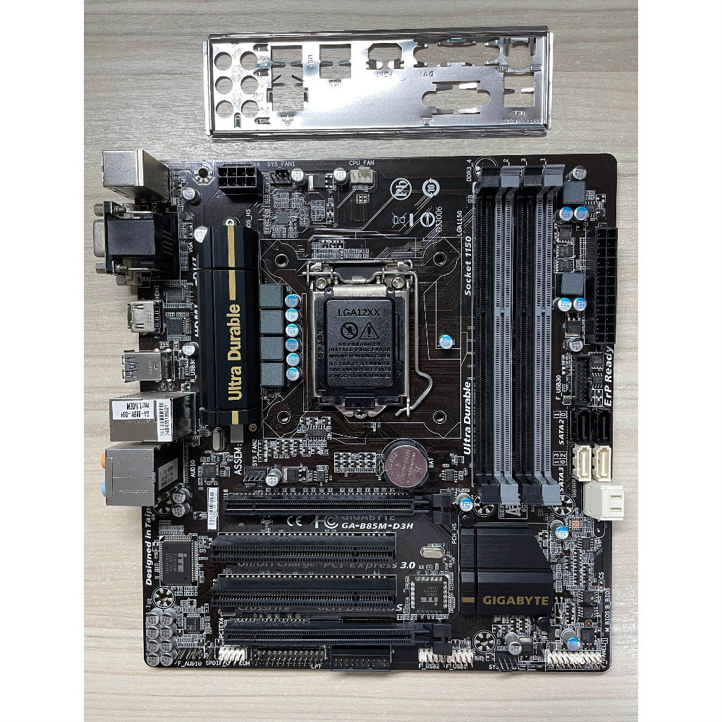 ⭐️【技嘉 GIGABYTE GA-B85M-D3H】⭐ 1150腳位/附原廠檔板/保固3個月