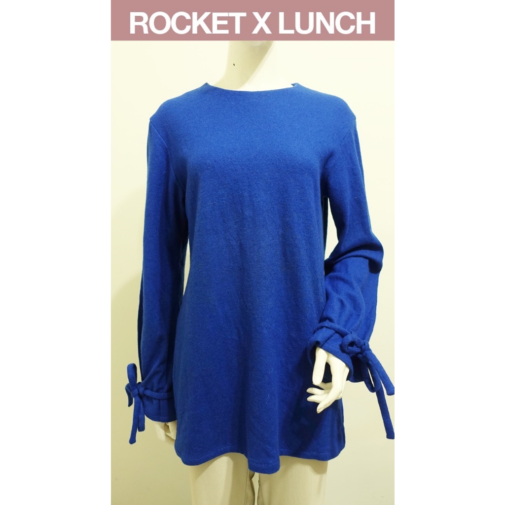 韓國新銳設計師【ROCKET X LUNCH】寶石藍 兩側開高衩 袖口綁帶 S號 美衣~直購價799~⏰2/16