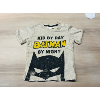 《8成新》H&M兒童淡黃色夏季短袖T恤/蝙蝠俠上衣/80公分/9-12M