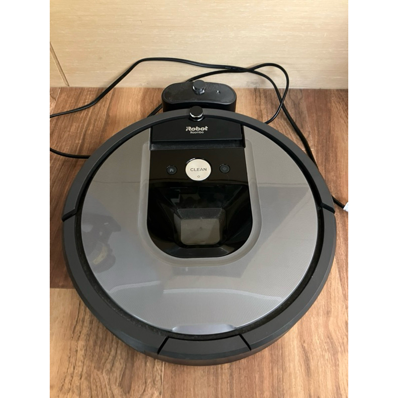 美國iRobot Roomba 960 機器人掃地吸塵器(二手）