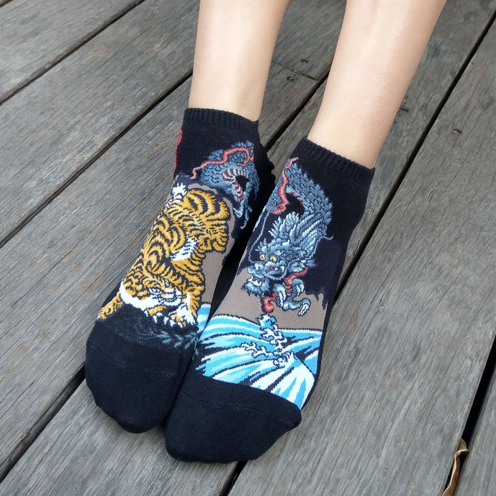 【台灣製造】日本名畫 龍虎鬥 妖怪襪 鯉魚精 男襪 女襪 版畫 日本襪 浮世繪 潮襪 襪 綿襪 襪子 隱形襪 船型襪