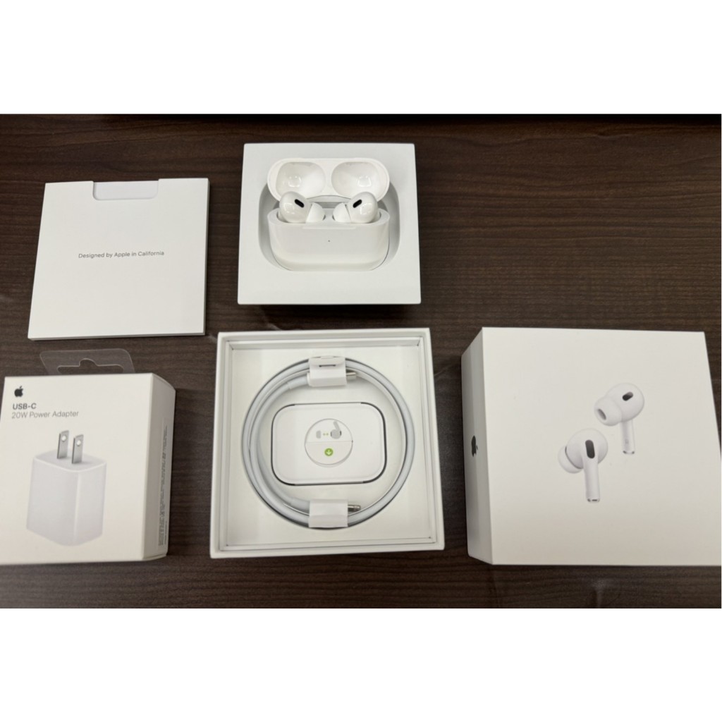 【二手】八成新 AirPods Pro2 藍芽耳機 (贈APPLE原廠20W充電頭)