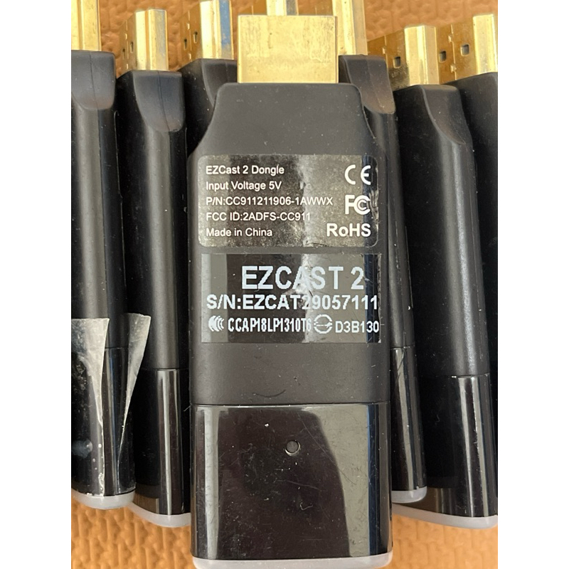 無保固  缺配件 當故障品 缺電源與無線接收模組  只有本體 EZCAST 2 Dongle 無線投影