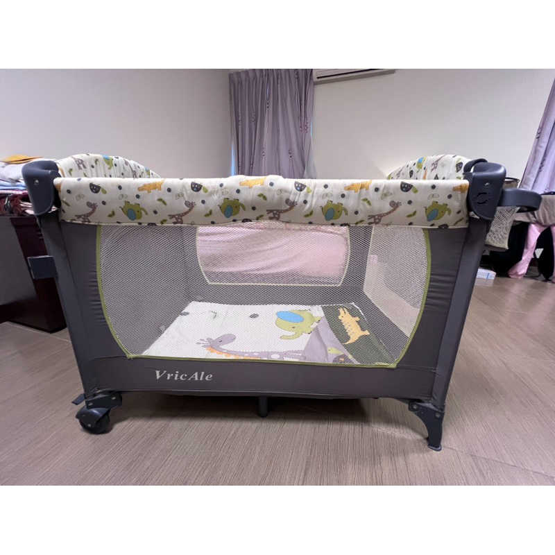 ［二手］VricAle 嬰兒床 新生兒 多功能折疊攜帶 寶寶床 便攜式寶寶床