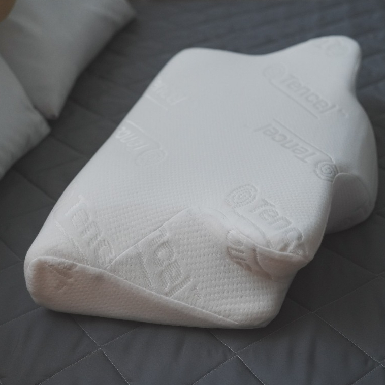 棉床本舖 機能護頸蝶型枕 34X64CM 天絲表布 太空記憶棉/備長炭抗菌除臭 台灣製 護頸枕 3D枕 枕頭