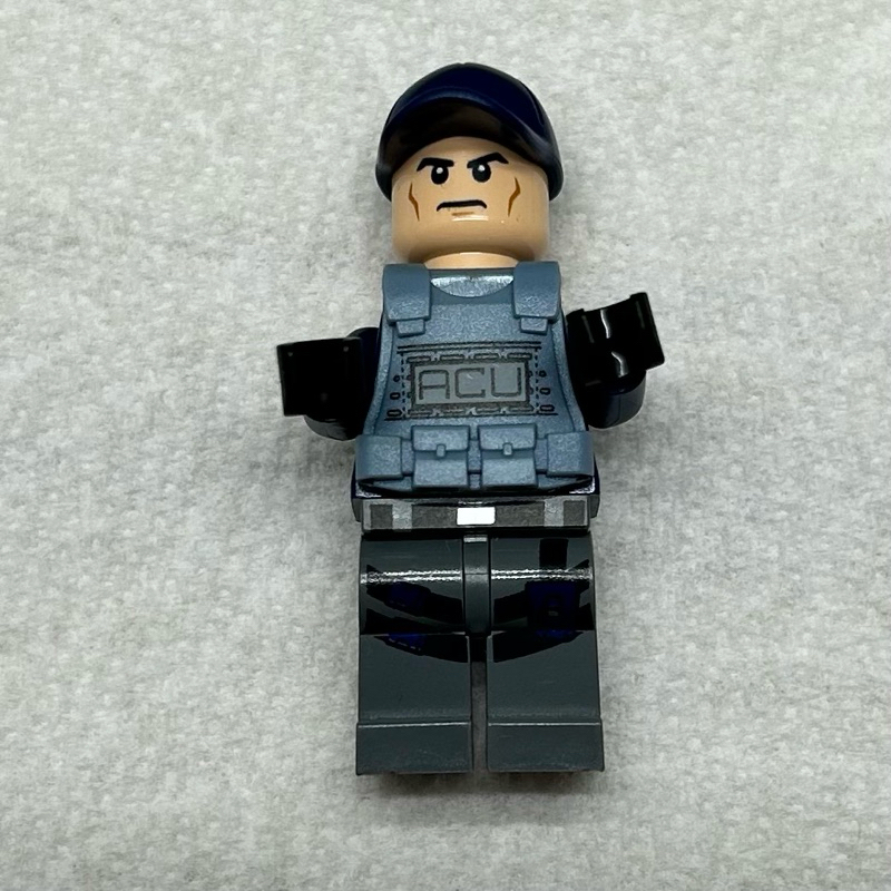 正版 Lego 樂高 侏羅紀公園 75917 jw010 絕版人偶 ACU士兵 二手近全新 如圖所示 夾鏈袋裝