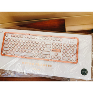 （9成新）AZIO RETRO CLASSIC POSH 玫瑰金 牛皮復古打字機鍵盤 藍芽無線版