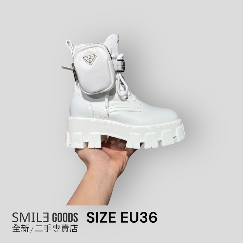 [SMILE] Prada 機能馬丁靴